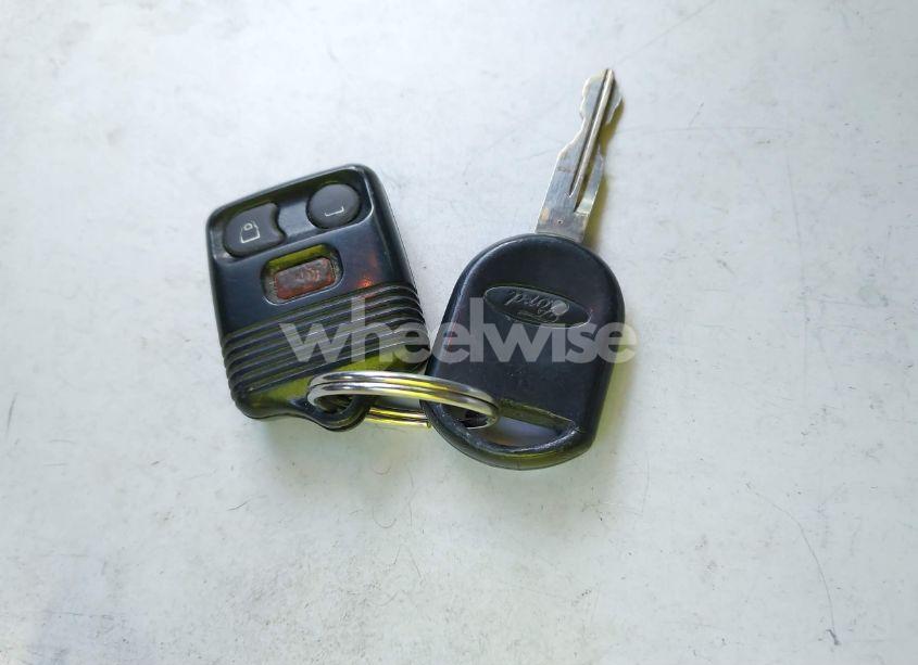 Photo 11 of 2010 Ford F-150 FX4/HARLEY-DAVIDSON/KING RANCH/LARIAT/PLATINUM/XL/XLT (VIN 1FTFW1EV3AKA23152)