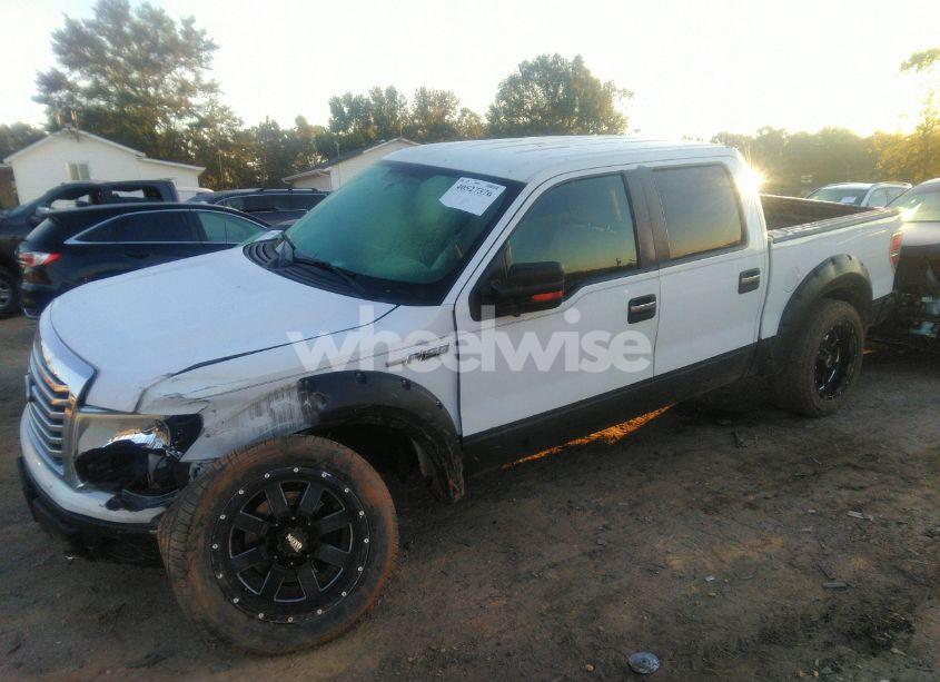 Photo 2 of 2010 Ford F-150 FX4/HARLEY-DAVIDSON/KING RANCH/LARIAT/PLATINUM/XL/XLT (VIN 1FTFW1EV3AKA58886)