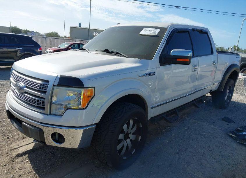 Photo 2 of 2010 Ford F-150 FX4/HARLEY-DAVIDSON/KING RANCH/LARIAT/PLATINUM/XL/XLT (VIN 1FTFW1EV4AFB07666)