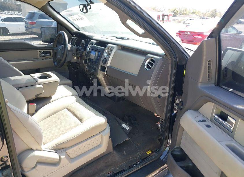 Photo 5 of 2010 Ford F-150 FX4/HARLEY-DAVIDSON/KING RANCH/LARIAT/PLATINUM/XL/XLT (VIN 1FTFW1EV4AFB72341)