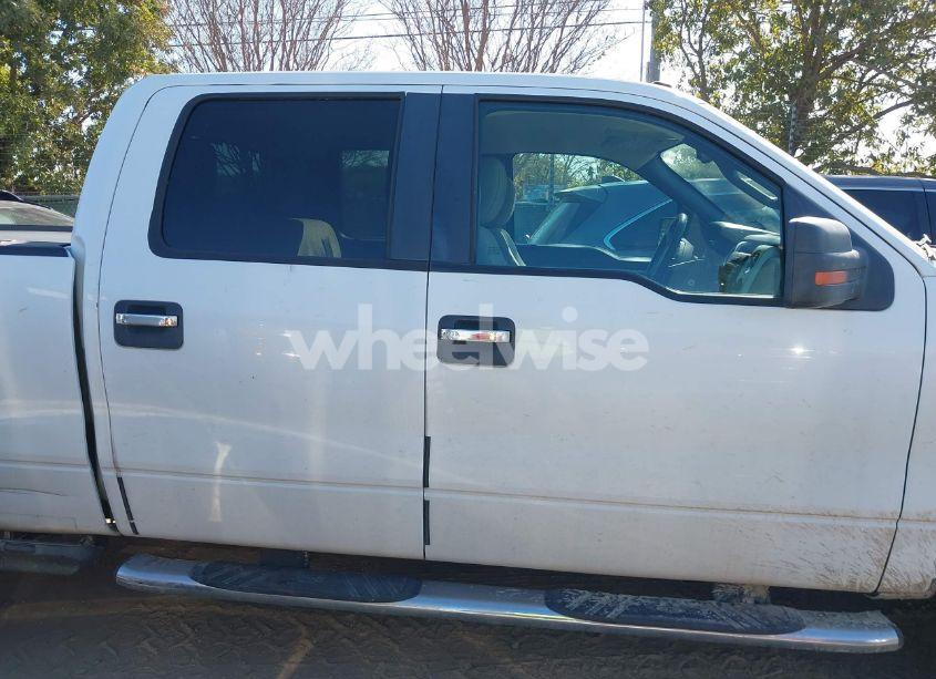 Photo 13 of 2010 Ford F-150 FX4/HARLEY-DAVIDSON/KING RANCH/LARIAT/PLATINUM/XL/XLT (VIN 1FTFW1EV5AFA11755)