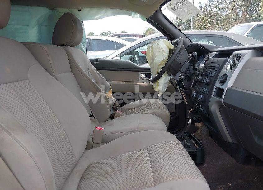 Photo 5 of 2010 Ford F-150 FX4/HARLEY-DAVIDSON/KING RANCH/LARIAT/PLATINUM/XL/XLT (VIN 1FTFW1EV5AFC81231)