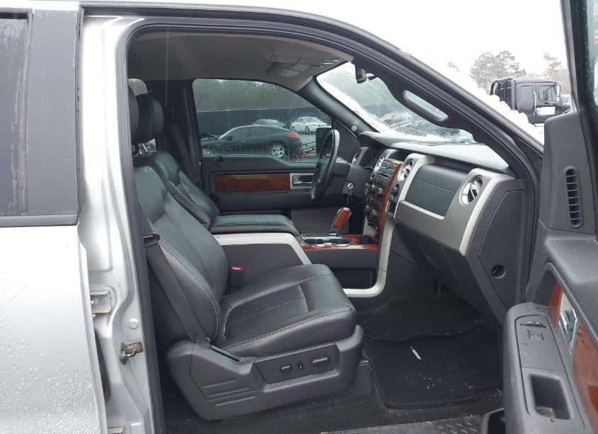 Photo 5 of 2010 Ford F-150 FX4/HARLEY-DAVIDSON/KING RANCH/LARIAT/PLATINUM/XL/XLT (VIN 1FTFW1EV5AFD94595)