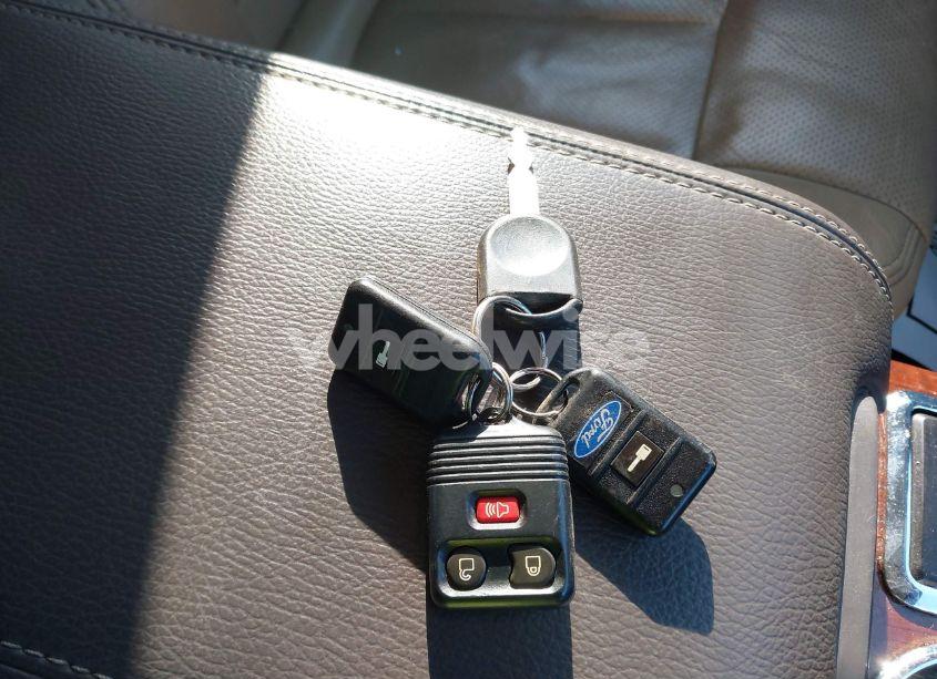 Photo 11 of 2010 Ford F-150 LARIAT (VIN 1FTFW1EV5AKE14061)