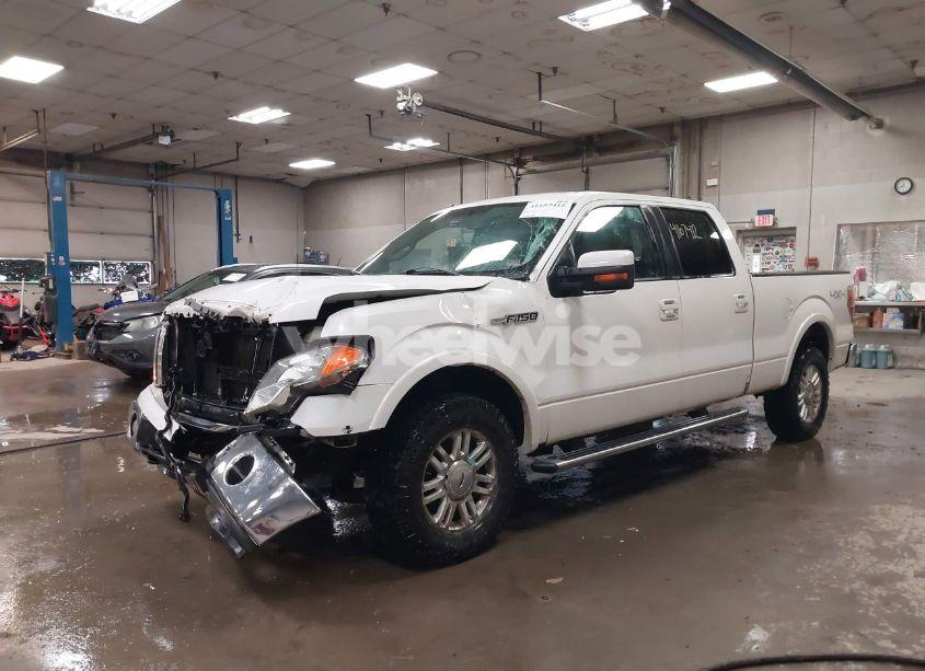 Photo 2 of 2010 Ford F-150 FX4/HARLEY-DAVIDSON/KING RANCH/LARIAT/PLATINUM/XL/XLT (VIN 1FTFW1EV5AKE30566)