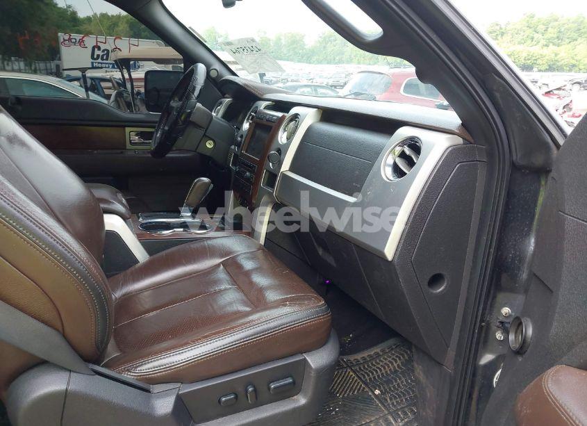 Photo 5 of 2010 Ford F-150 FX4/HARLEY-DAVIDSON/KING RANCH/LARIAT/PLATINUM/XL/XLT (VIN 1FTFW1EV6AFA16804)