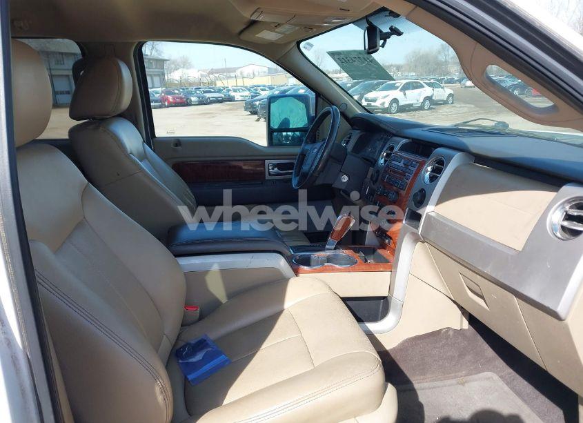 Photo 5 of 2010 Ford F-150 FX4/HARLEY-DAVIDSON/KING RANCH/LARIAT/PLATINUM/XL/XLT (VIN 1FTFW1EV6AKC00275)