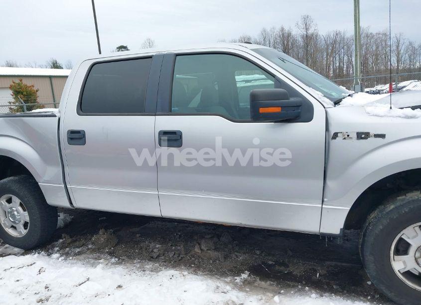 Photo 13 of 2010 Ford F-150 FX4/HARLEY-DAVIDSON/KING RANCH/LARIAT/PLATINUM/XL/XLT (VIN 1FTFW1EV8AKE24065)