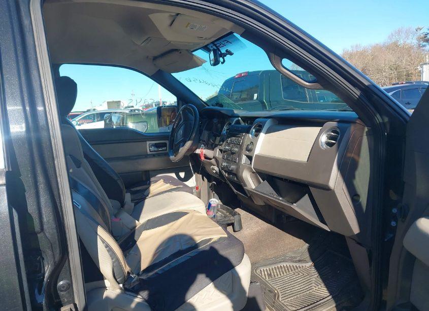 Photo 5 of 2010 Ford F-150 FX4/HARLEY-DAVIDSON/KING RANCH/LARIAT/PLATINUM/XL/XLT (VIN 1FTFW1EV9AFA19566)