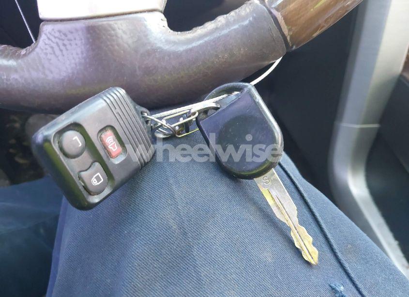 Photo 11 of 2010 Ford F-150 FX4/HARLEY-DAVIDSON/KING RANCH/LARIAT/PLATINUM/XL/XLT (VIN 1FTFW1EV9AFA34309)