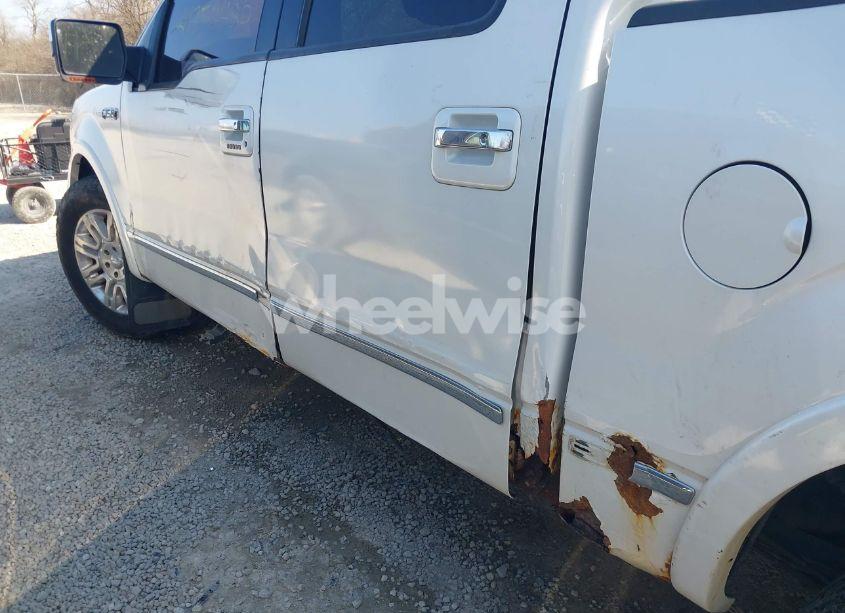 Photo 19 of 2010 Ford F-150 FX4/HARLEY-DAVIDSON/KING RANCH/LARIAT/PLATINUM/XL/XLT (VIN 1FTFW1EV9AFA34309)