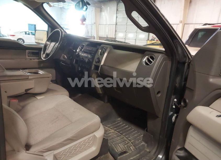 Photo 5 of 2010 Ford F-150 FX4/HARLEY-DAVIDSON/KING RANCH/LARIAT/PLATINUM/XL/XLT (VIN 1FTFW1EV9AFB39853)