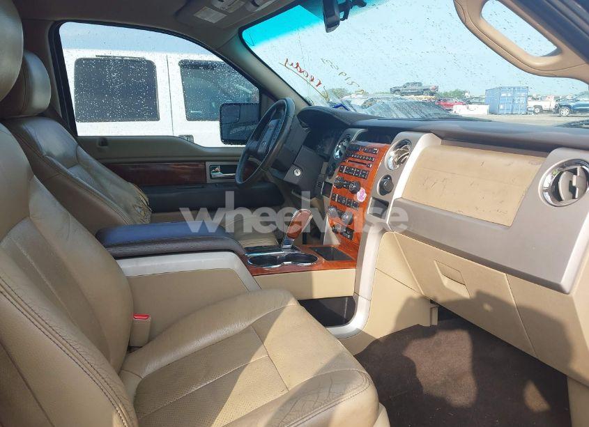 Photo 5 of 2010 Ford F-150 FX4/HARLEY-DAVIDSON/KING RANCH/LARIAT/PLATINUM/XL/XLT (VIN 1FTFW1EV9AFB45748)