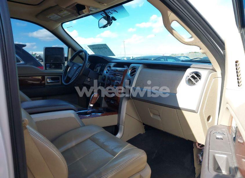 Photo 5 of 2010 Ford F-150 FX4/HARLEY-DAVIDSON/KING RANCH/LARIAT/PLATINUM/XL/XLT (VIN 1FTFW1EV9AFB91936)