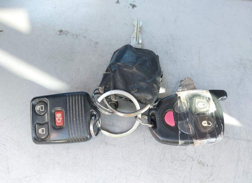 Photo 11 of 2010 Ford F-150 FX4/HARLEY-DAVIDSON/KING RANCH/LARIAT/PLATINUM/XL/XLT (VIN 1FTFW1EV9AFC87257)