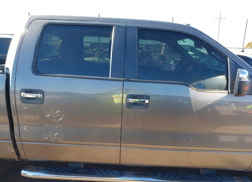 Photo 13 of 2010 Ford F-150 FX4/HARLEY-DAVIDSON/KING RANCH/LARIAT/PLATINUM/XL/XLT (VIN 1FTFW1EV9AFC87257)