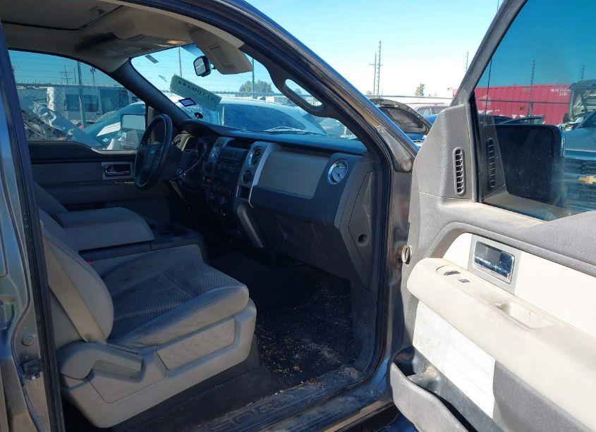 Photo 5 of 2010 Ford F-150 FX4/HARLEY-DAVIDSON/KING RANCH/LARIAT/PLATINUM/XL/XLT (VIN 1FTFW1EV9AFC87257)