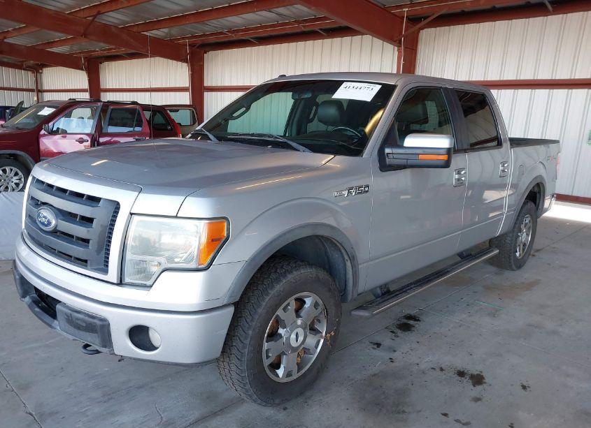 Photo 2 of 2010 Ford F-150 FX4/HARLEY-DAVIDSON/KING RANCH/LARIAT/PLATINUM/XL/XLT (VIN 1FTFW1EV9AKE32482)