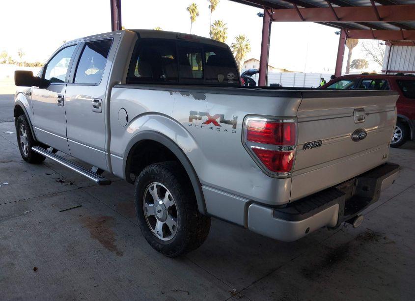 Photo 3 of 2010 Ford F-150 FX4/HARLEY-DAVIDSON/KING RANCH/LARIAT/PLATINUM/XL/XLT (VIN 1FTFW1EV9AKE32482)