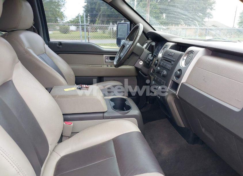 Photo 5 of 2010 Ford F-150 (VIN 1FTFW1EVXAFB54135)