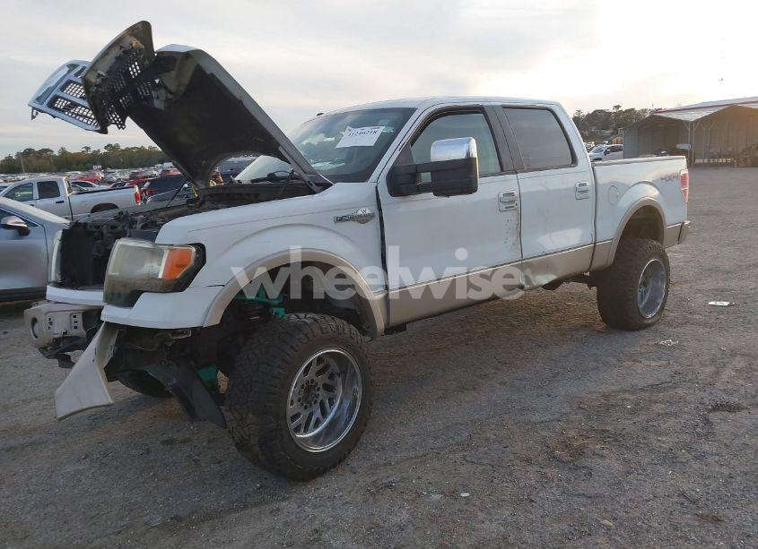 Photo 2 of 2010 Ford F-150 FX4/HARLEY-DAVIDSON/KING RANCH/LARIAT/PLATINUM/XL/XLT (VIN 1FTFW1EVXAKA97524)