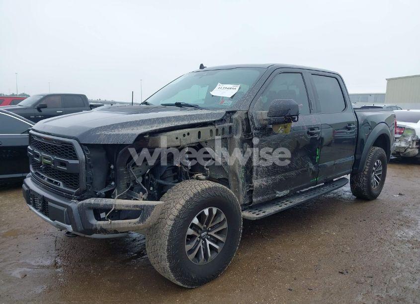 Photo 2 of 2020 Ford F-150 RAPTOR (VIN 1FTFW1RG0LFB32935)