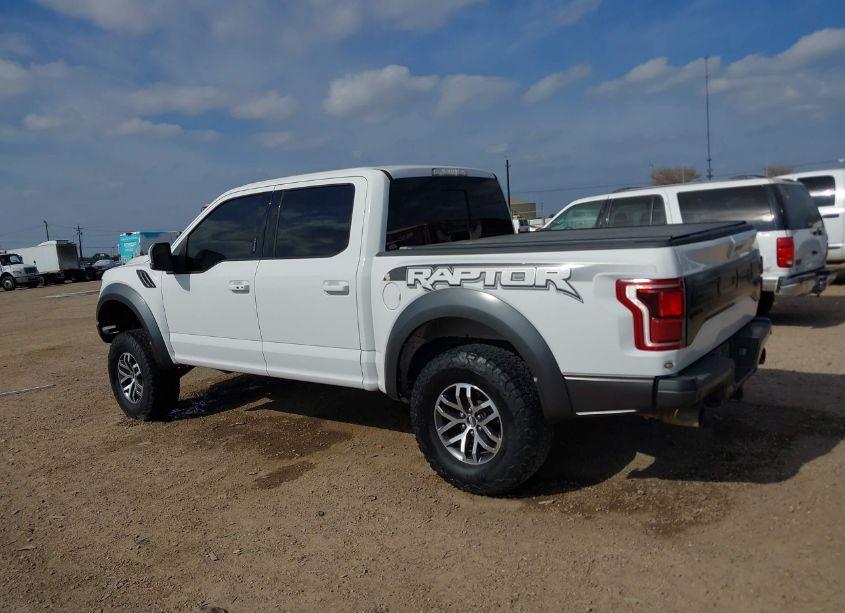 Photo 15 of 2017 Ford F-150 RAPTOR (VIN 1FTFW1RG1HFA31104)