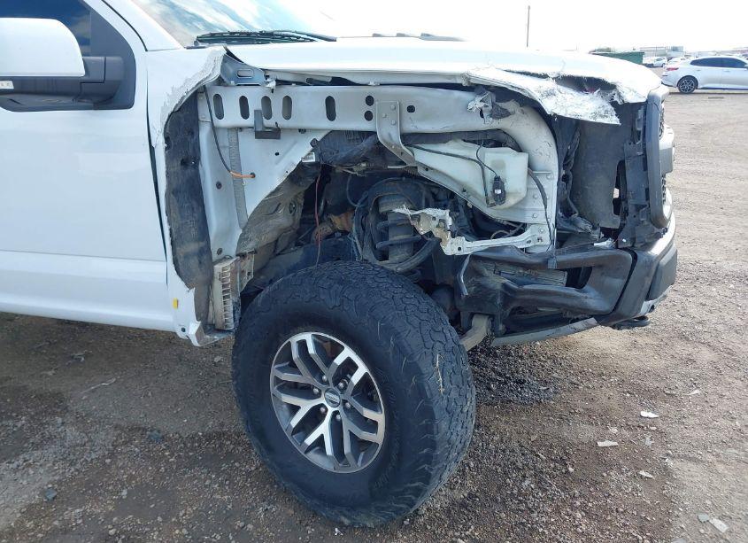 Photo 6 of 2017 Ford F-150 RAPTOR (VIN 1FTFW1RG1HFA31104)