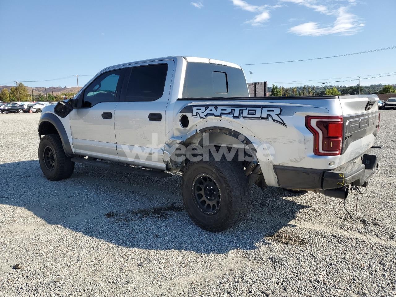 Photo 2 of 2018 FORD F150 RAPTOR (VIN 1FTFW1RG1JFB20192)