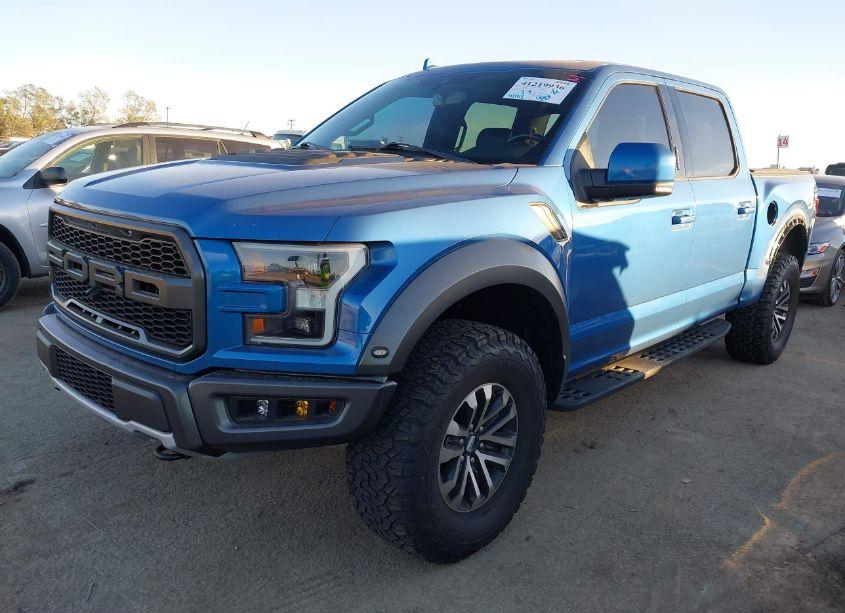 Photo 2 of 2019 Ford F-150 RAPTOR (VIN 1FTFW1RG1KFA06923)