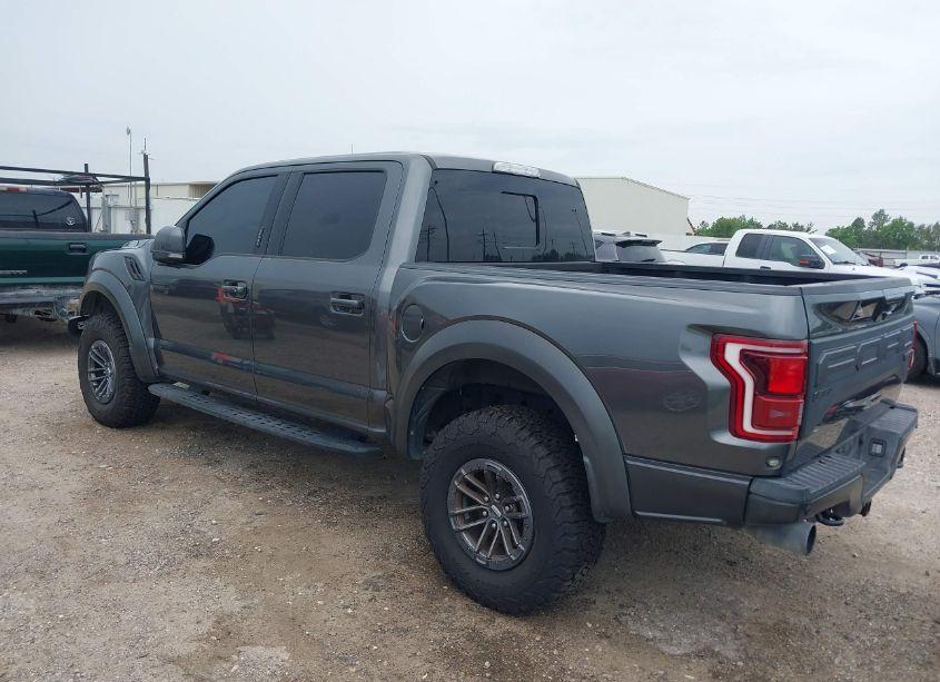 Photo 3 of 2019 Ford F-150 RAPTOR (VIN 1FTFW1RG1KFC85404)