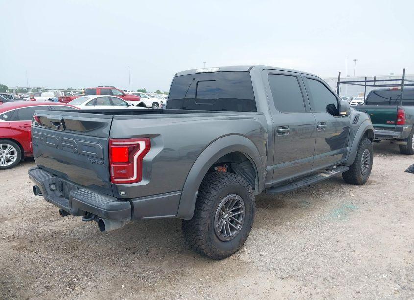 Photo 4 of 2019 Ford F-150 RAPTOR (VIN 1FTFW1RG1KFC85404)