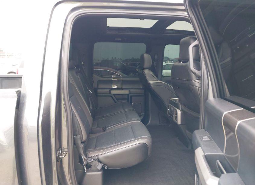 Photo 8 of 2019 Ford F-150 RAPTOR (VIN 1FTFW1RG1KFC85404)