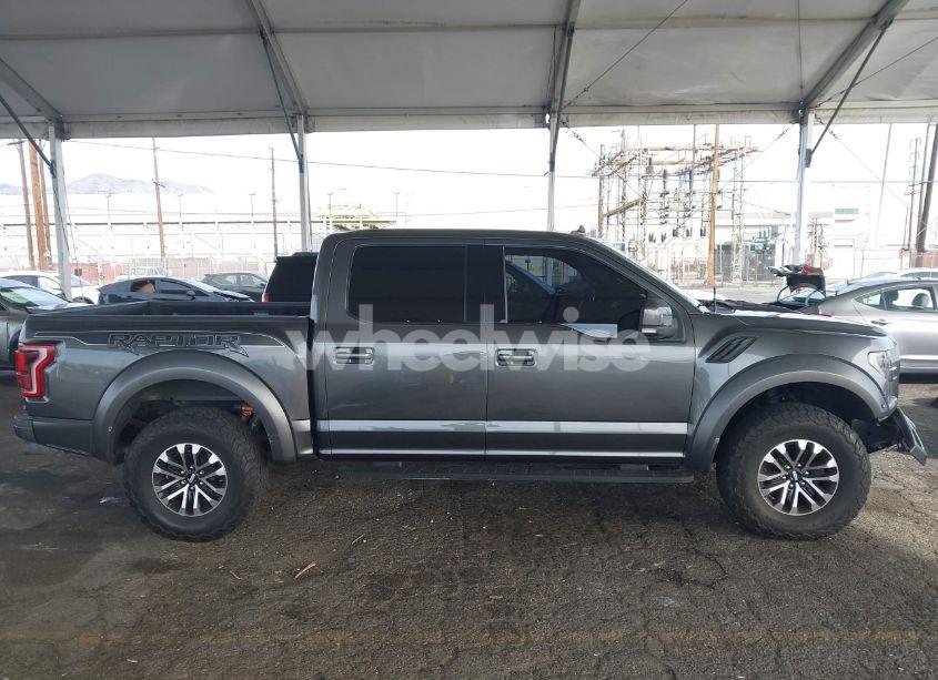Photo 13 of 2019 Ford F-150 RAPTOR (VIN 1FTFW1RG1KFC87282)