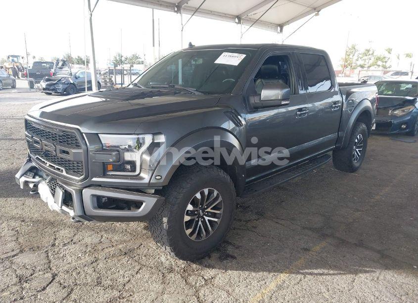 Photo 2 of 2019 Ford F-150 RAPTOR (VIN 1FTFW1RG1KFC87282)