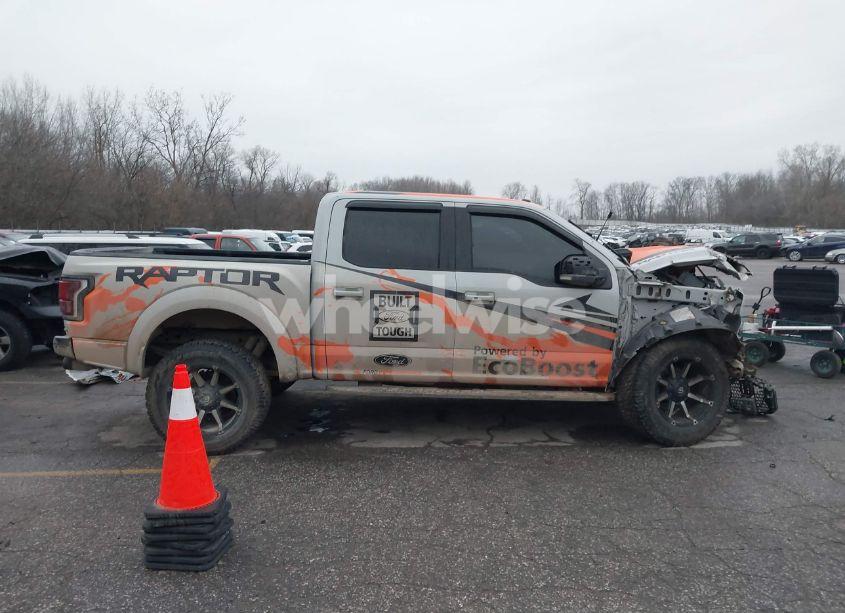 Photo 12 of 2017 Ford F-150 RAPTOR (VIN 1FTFW1RG2HFA21326)