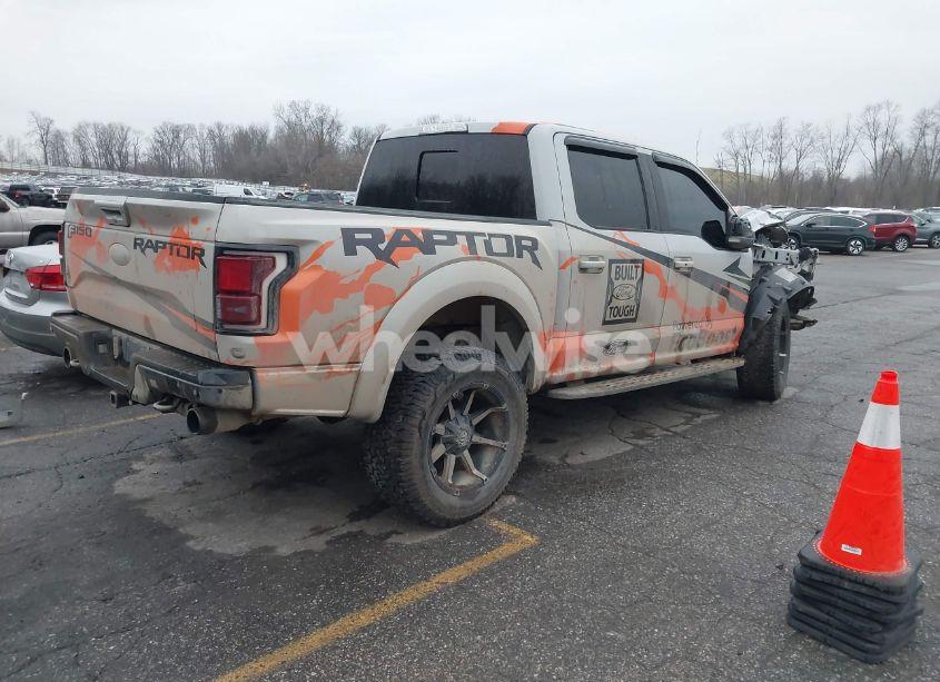 Photo 4 of 2017 Ford F-150 RAPTOR (VIN 1FTFW1RG2HFA21326)