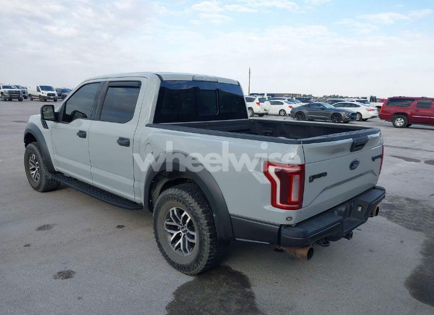 Photo 3 of 2017 Ford F-150 RAPTOR (VIN 1FTFW1RG2HFC86389)