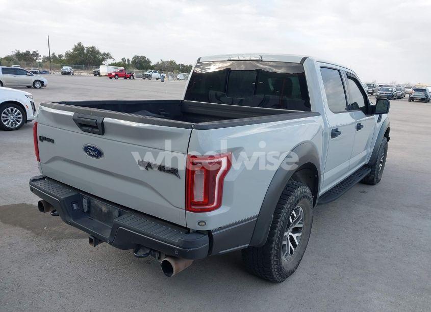 Photo 4 of 2017 Ford F-150 RAPTOR (VIN 1FTFW1RG2HFC86389)