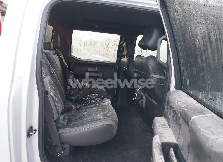 Photo 8 of 2017 Ford F-150 RAPTOR (VIN 1FTFW1RG2HFC86389)