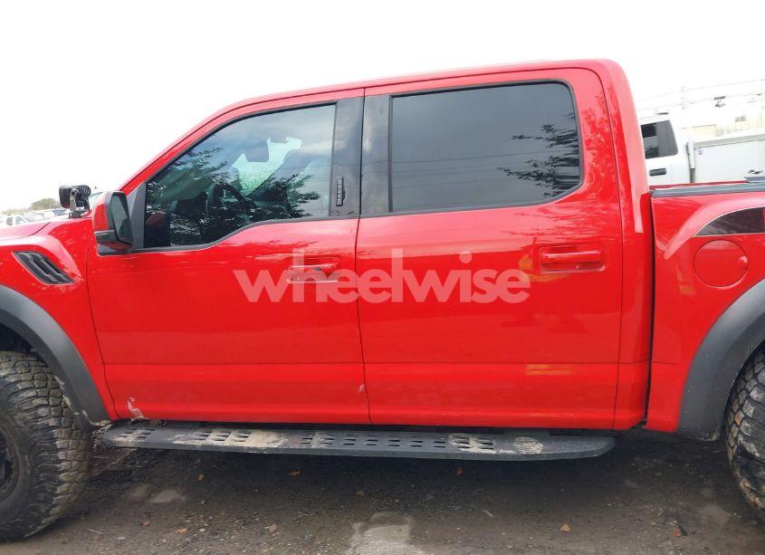 Photo 15 of 2018 Ford F-150 RAPTOR (VIN 1FTFW1RG2JFD38691)