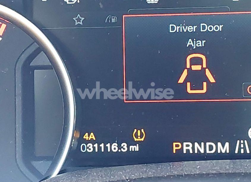 Photo 16 of 2018 Ford F-150 RAPTOR (VIN 1FTFW1RG2JFD81766)