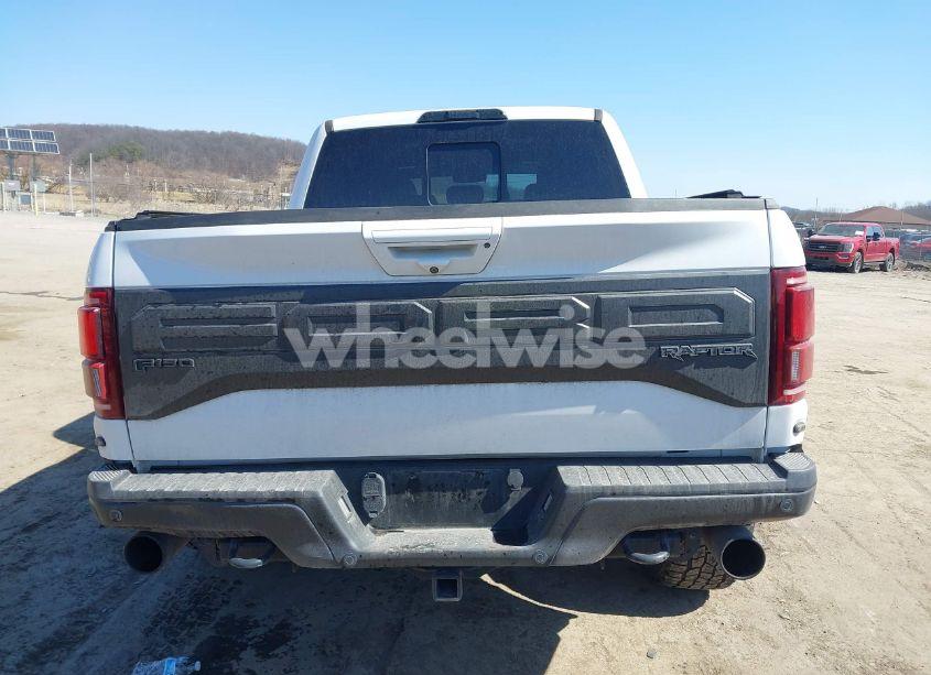 Photo 17 of 2018 Ford F-150 RAPTOR (VIN 1FTFW1RG2JFD81766)