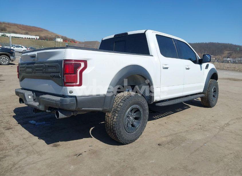 Photo 4 of 2018 Ford F-150 RAPTOR (VIN 1FTFW1RG2JFD81766)
