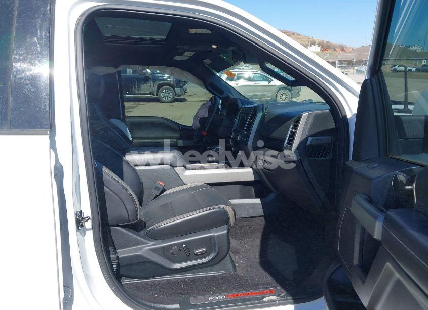 Photo 5 of 2018 Ford F-150 RAPTOR (VIN 1FTFW1RG2JFD81766)