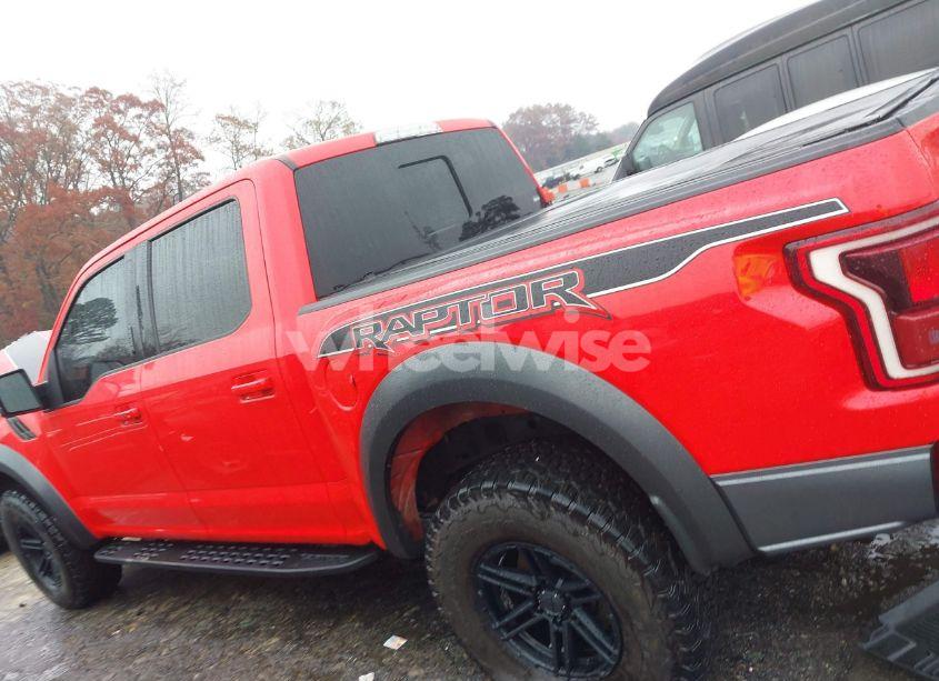 Photo 13 of 2019 Ford F-150 RAPTOR (VIN 1FTFW1RG2KFC02756)