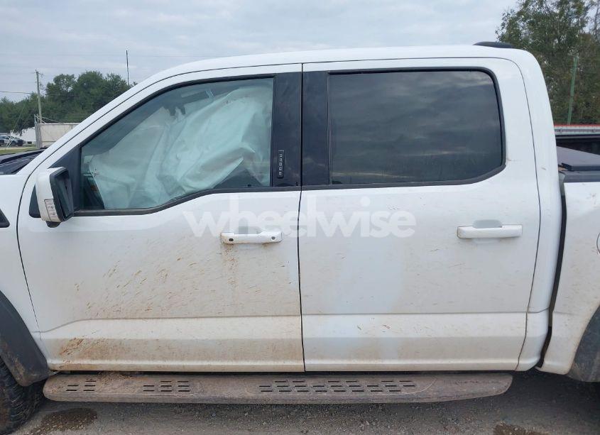 Photo 13 of 2023 Ford F-150 RAPTOR (VIN 1FTFW1RG2PFC00111)