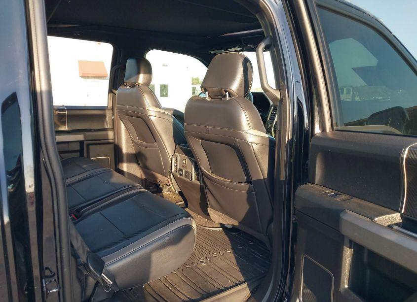 Photo 8 of 2018 Ford F-150 RAPTOR (VIN 1FTFW1RG3JFD12407)