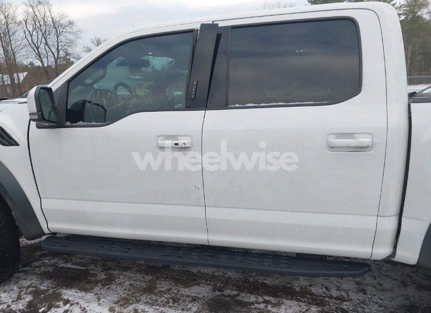Photo 14 of 2018 Ford F-150 RAPTOR (VIN 1FTFW1RG3JFE52778)