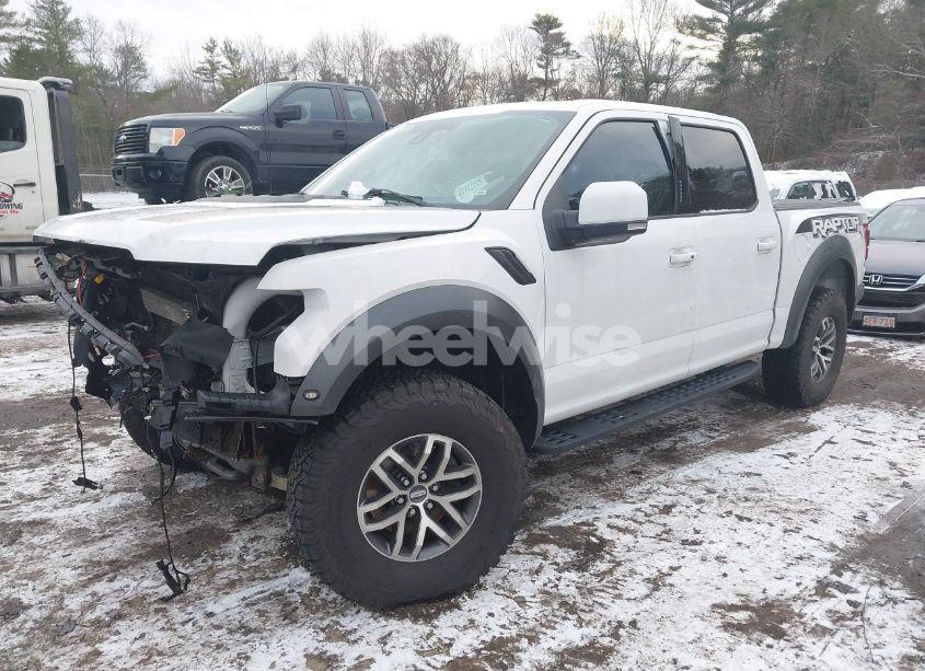 Photo 2 of 2018 Ford F-150 RAPTOR (VIN 1FTFW1RG3JFE52778)